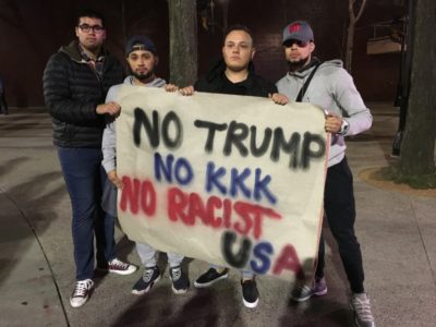 "No Trump, No KKK, No al Racismo USA"