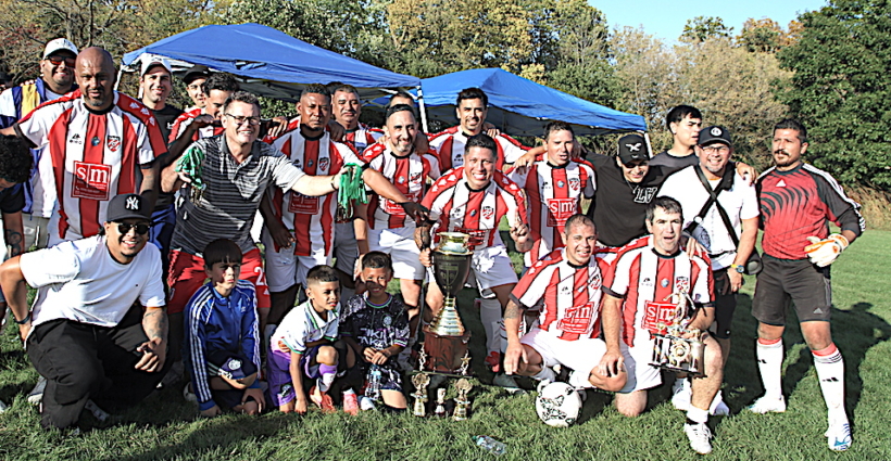 <strong>¡SANTOS, LOS PINOS, ITALIA Y SALTO F.C. SE CORONAN CAMPEONES EN EL FÚTBOL DE VETERANOS DE MADISON!</strong>